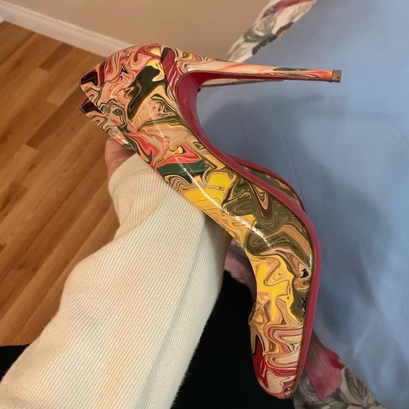 Christian Louboutin / FIFI Marble Patent pumps paint swirl Heels So Kate 38.5 - Picture 8 of 12